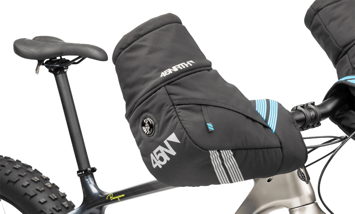 45NRTH Cobrafist Pogies