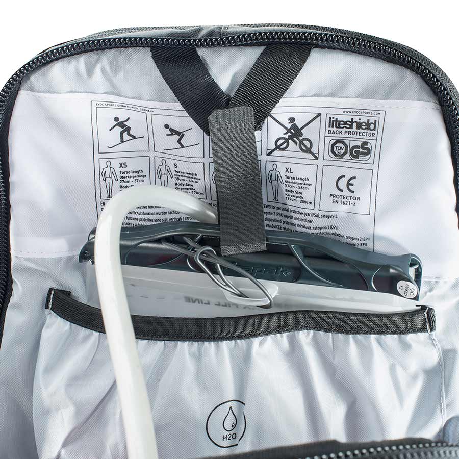 EVOC, FR Trail Blackline, Backpack, 20L, Black, ML