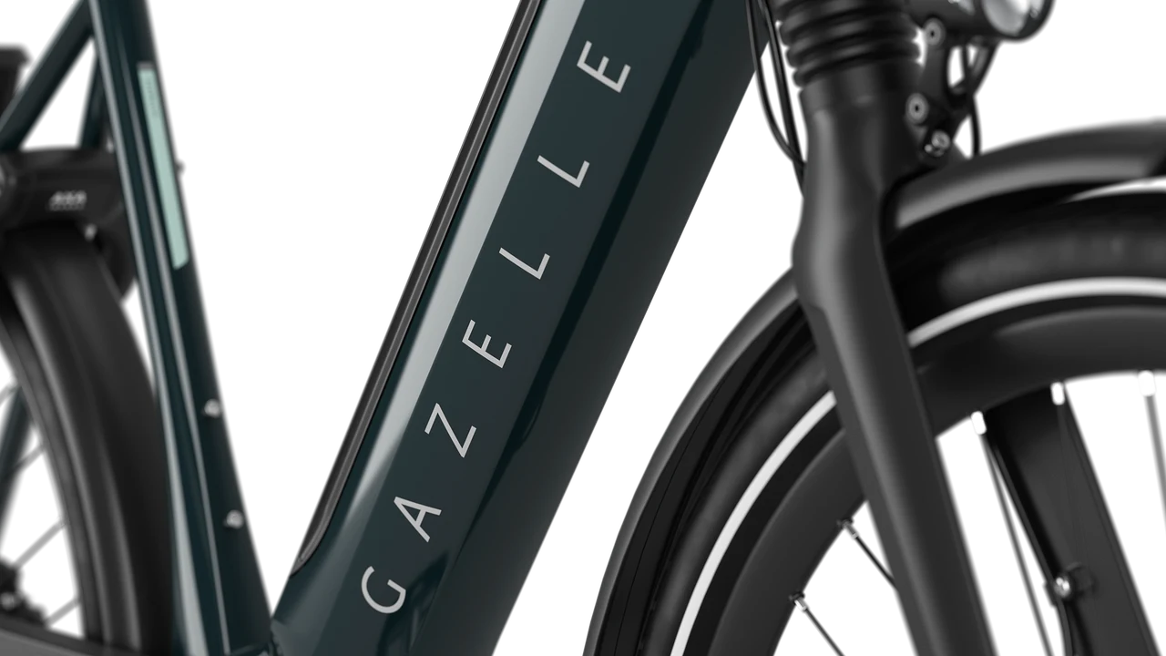Gazelle Ultimate C8 HMB